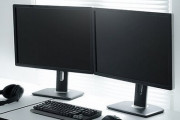 【悲報】PCモニター、ここ1年で3割高。大型の製品に買い替える人が増えた模様