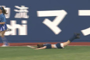 【悲報】西武チア、ガッツリこける