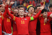 「言葉にできない！」ウェールズ代表ベイル、64年ぶりのＷ杯出場に喜びを爆発！「引退を延期するか？」との質問には…