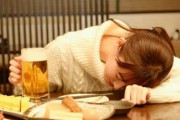 同期が飲みすぎて吐いちゃう人が生理的に無理と批判してた。仕方ないことじゃない？