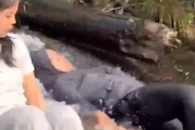 【動画】滝の上で寝転がっていた女性が流されて落下。命を失ってしまう。