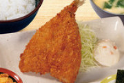 松のや、11時までなら定食で470円！アジフライが大好評