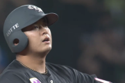 佐藤都志也逆転タイムリーきたぁぁぁぁ！！ロッテこの回一挙3点で試合をひっくり返す！！