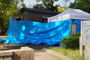 【大阪】公園トイレのポリ袋内に遺体　成人女性か、中から施錠