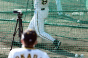 佐藤輝明レギュラー白紙も。岡田監督ダメ出し「２年たって、どちらというと悪くなってる。新人の時が良かった。コンパクトに打つ必要ない」