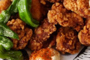 外国人「日本版フライドチキンの唐揚げはこう作るらしいぞ！」