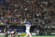 ベッツ「本当にヤジがない。ヤジもなく、みんなひたすら試合を観戦しているんだ」