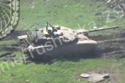 2,000ドルのドローンによって4,000,000ドルのT-90M戦車を撃破！