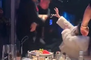 【動画】グラスで顔面バチーン！中国の男女の喧嘩が恐ろしい。