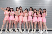 江端妃咲「昨日の集合写真、背の高いお姉さん達に囲まれてるからエバが1番ちっちゃく見えるけど身長低くないし下から4番目だし！！！」