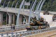 韓国陸軍第11機動師団が最新鋭戦車「K-2 黒豹」で長距離移動訓練を実施！