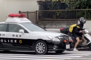警察「前の運転手さん、左に寄って止まってくださーい」