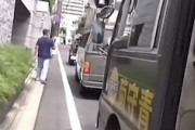 【動画】ビッグモーター元社長の自宅、右翼の街宣車にやられてしまうｗｗｗｗｗ