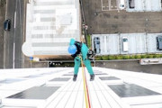 【高所怖い】ロープを使って降りるビルガラス清掃こわすぎやろ・・・。専門家によるロープセッティング解説。
