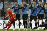 浦和、札幌に4-1快勝！両チーム1人ずつ退場者出すも激戦制す！名古屋はユンカー先制弾＆マテウス絶妙FK弾で川崎に2-1勝利！湘南と横浜FM、鳥栖と柏はドロー決着　J1第8節（関連まとめ）
