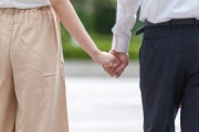 数年振りに地元に帰ったら共通の友人二人が略奪婚してた…身近な人がそんなことするなんて信じられない