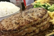 彡(^)(^)「15分でハンバーグをたった1kg食べるだけでタダ！？余裕やんけ！」