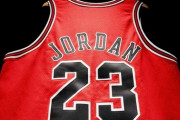 【NBA】マイケル・ジョーダン氏の「ラストダンス」ユニ、競売に 98年ファイナルで着用