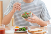 一人暮らしワイ、もう何を食えばいいのかわからない模様