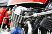【疑問】バイクの四気筒って何がそんなにいいの？？？
