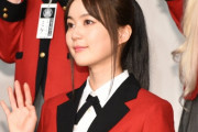 【乃木坂46】生田絵梨花 ハイテンションあっち向いてホイ.gif『賭ケグルイ双』完成報告イベントの様子