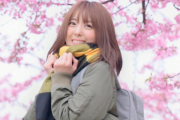 声優・加藤英美里さん、ブラジャーが見えてる写真をあげてしまう