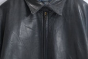 古着屋で10万円で買ったレザージャケットが元値7千円だったんだが…酷すぎるだろこれ