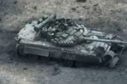 ロシア軍がウクライナ東部で攻撃失敗、約30台の戦闘車両を放棄して逃走(動画)！