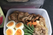 【悲報】32歳一人暮らしのお弁当がこれwwwwwwww（画像あり）
