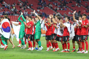 朝鮮日報　兵役免除失言のサッカー韓国代表3人が謝罪　「国防の義務を果たしている方々に申し訳ない」[10/5]