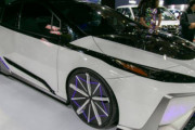 【悲報】オートサロンに展示されたプリウスのヤバ過ぎるデザインをご覧くださいｗｗｗｗｗｗｗ