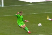 ◆W杯予選珍◆イングランド代表GKピックフォードさん、パントキックでやらかしかけてて草