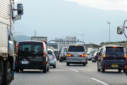 高速道路の害悪車『追越車線ノロノロマン』『合流車フル無視マン』 『登りで減速マン』