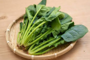 【悲報】ほうれん草のレシピ、ベーコンとのバター炒めしかない