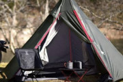 DOD ライダーズワンポールテント【動画】重量も2.6kgと軽量設計で、バイクに積みやすい収納サイズ♪