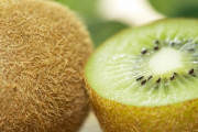 コスパ最強のフルーツって「キウイ」だよな？