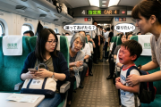 「新幹線の指定席」に座ってたら立ち乗りの子どもが「座りたい！」と号泣…隣席の人「譲ってあげたら？」…譲る必要あるんですか