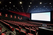 映画館の料金「高いと思う」と答えた人が9割！過半数は“年に1回”