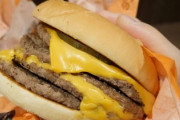 マクドナルドのダブルチーズバーガーのパティ倍ヤバすぎてワロタｗｗｗｗｗｗｗｗｗｗｗｗｗｗｗｗｗｗｗｗｗｗｗｗｗｗｗｗ