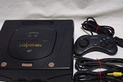 【画像】中古セガサターンがとんでもない値段で売ってるのだが‥‥マジでレトロゲー市場どうなってんだよ😰