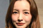 【悲報】脱衣所撮影で炎上中の板野友美さんの弁護士、負け確になったので逃亡wwwwwww