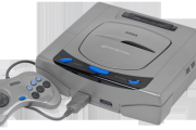 「セガサターン」←この謎のゲーム機で遊んでるソフト、ガチで謎