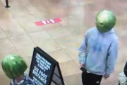 スイカを覆面代わりに被ってコンビニ強盗した2人組の末路ｗｗｗｗｗ