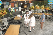【貴重映像】クレカ限度額ハプニングの関谷D、一緒に片付けを手伝うwww【日向坂46時間TV】
