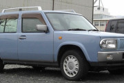 日産ラシーンって車あるけどベッタベタに落としたらかっちょ良さそうだよな
