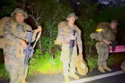 サヨク活動家｢銃持った米兵が道路を歩いてた。問題だ！｣→サヨクの通行妨害のせいだった事が判明