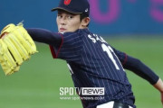 韓国人「佐々木朗希はまだ21才ですよ‥（ﾌﾞﾙﾌﾞﾙ」→大谷の前で大谷記録「時速165キロ」を投げてしまう‥　韓国の反応