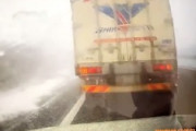 【動画】東北道多重追突の最後尾に突っ込みかけたドラレコがめっちゃ怖い。