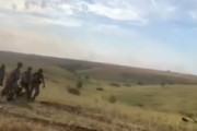 【戦争】集団で地雷を踏んでしまったロシア兵の動画が公開される。