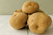 【疑問】じゃがいもの正しい皮剥きのやり方、わからない